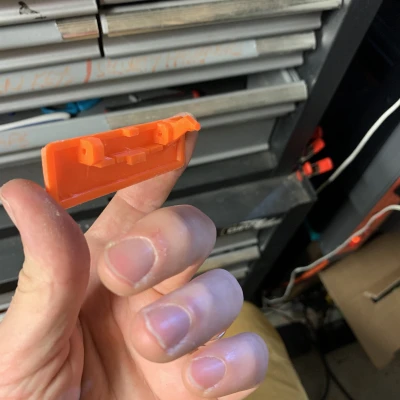 Tay nắm hộc đựng đồ thay thế cho Mitsubishi Delica L400 S1