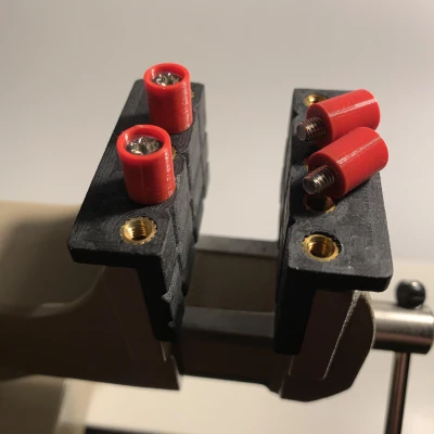 Miếng đệm ngàm mềm Bernstein V2 có thể vặn