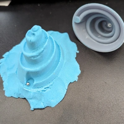 Khuôn Cát Động Lực - Núi Xoắn Ốc