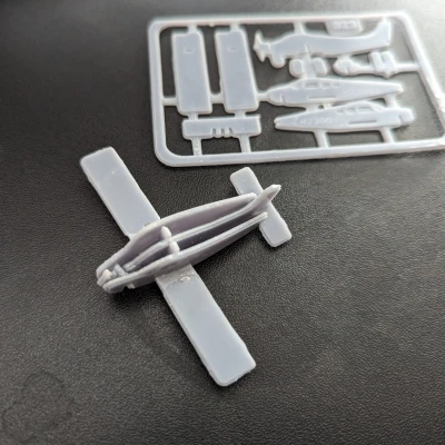 Mô hình máy bay Beechcraft Musketeer B23 dạng Kit Card