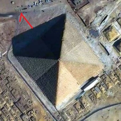 Kim Tự Tháp Giza Vĩ Đại 8 Cạnh