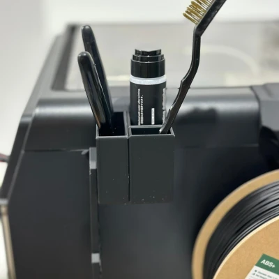 Hộp đựng dụng cụ Flashforge Adventurer 5M Pro có khe đựng keo