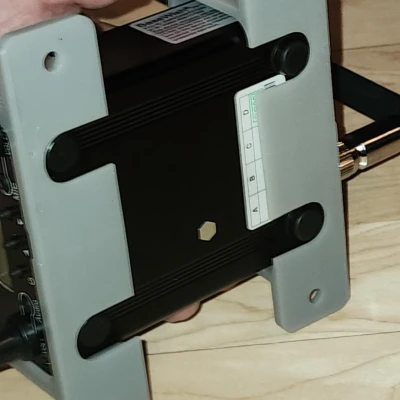 Giá Gắn Máy Phát FM Basewish