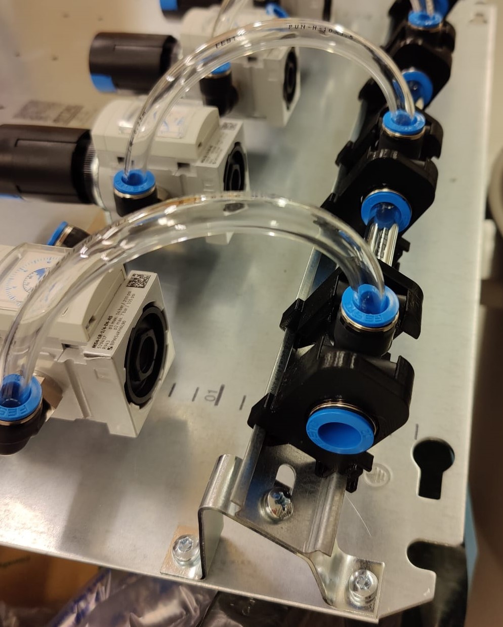 Giá Đỡ Festo QST DIN 35