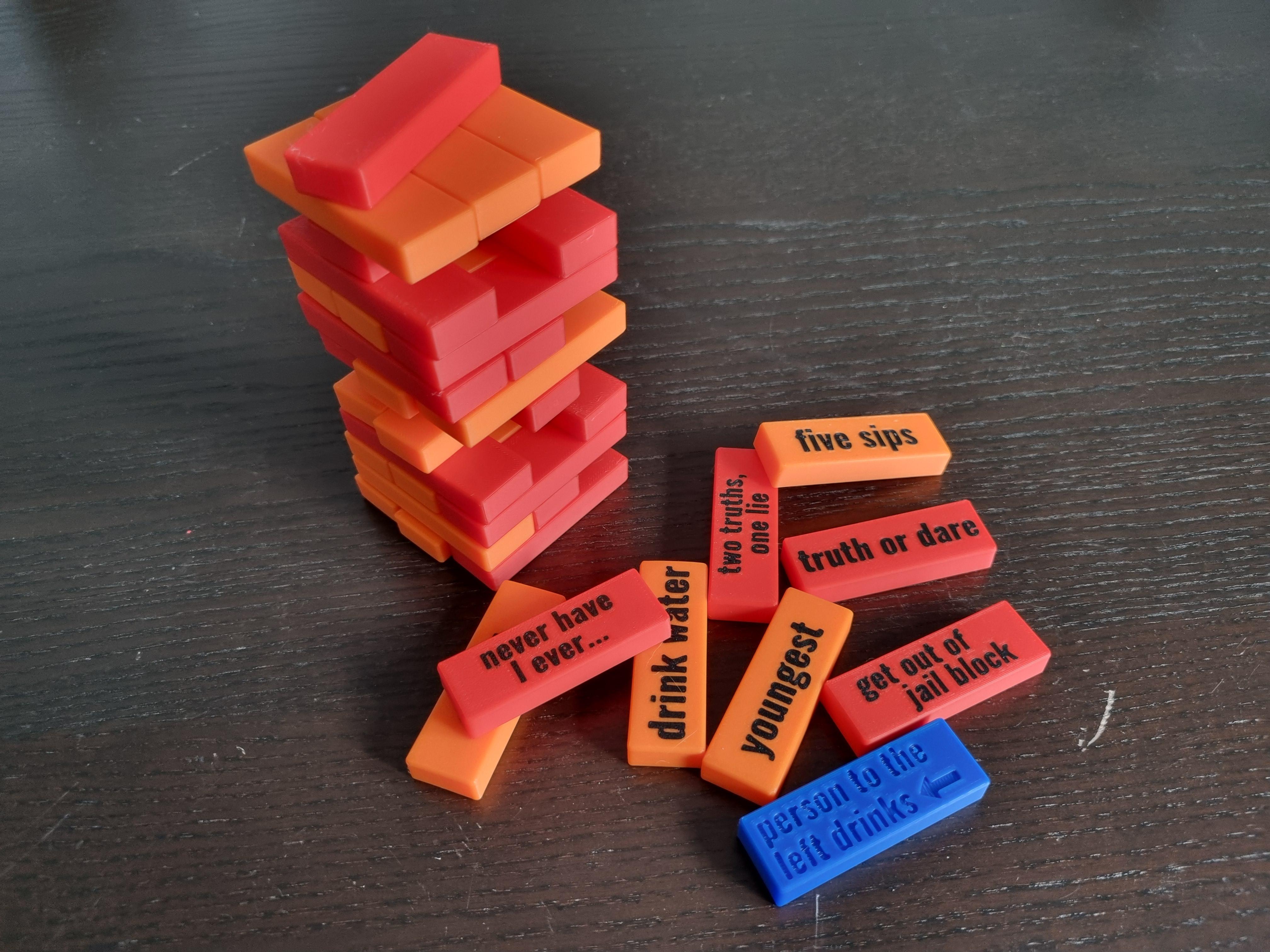 Tháp Uống Bia (Drinking Tumble Tower)