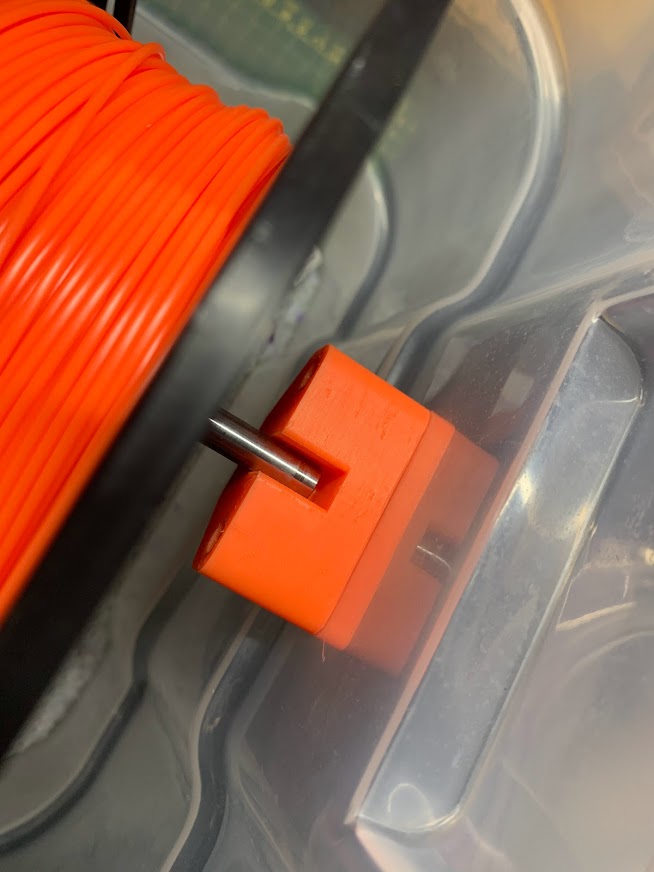 Giá đỡ cuộn chỉ trong hộp chống ẩm - Thanh 8mm - 2 loại