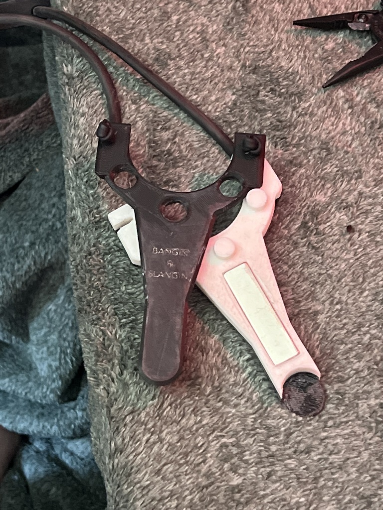 Súng Cao Su Bắn Bắn Bắn - Banger and Slanger