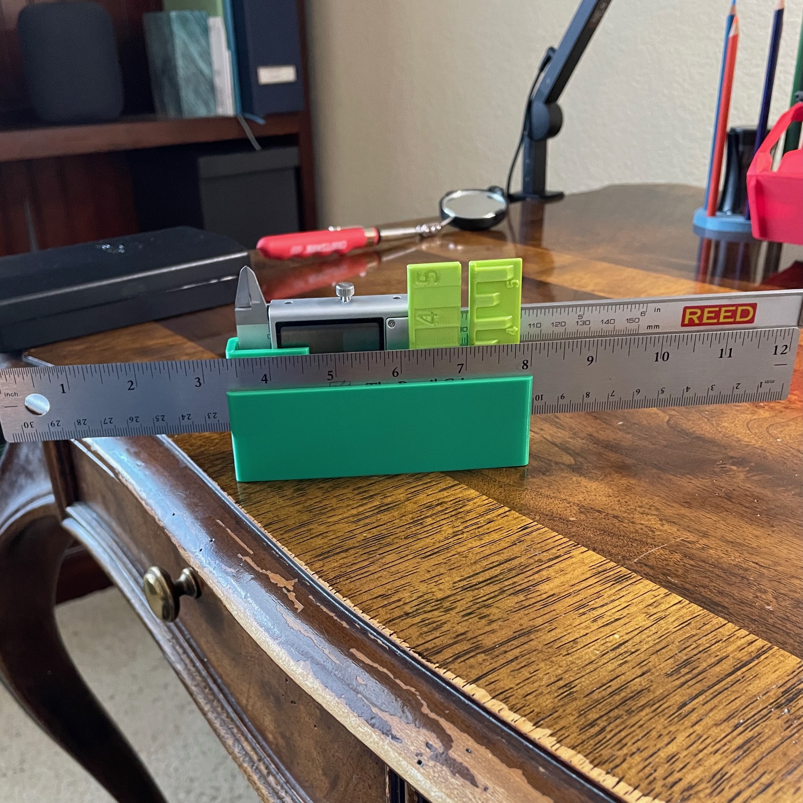 Đế giữ caliper, thước lá và các loại kìm đo độ dày