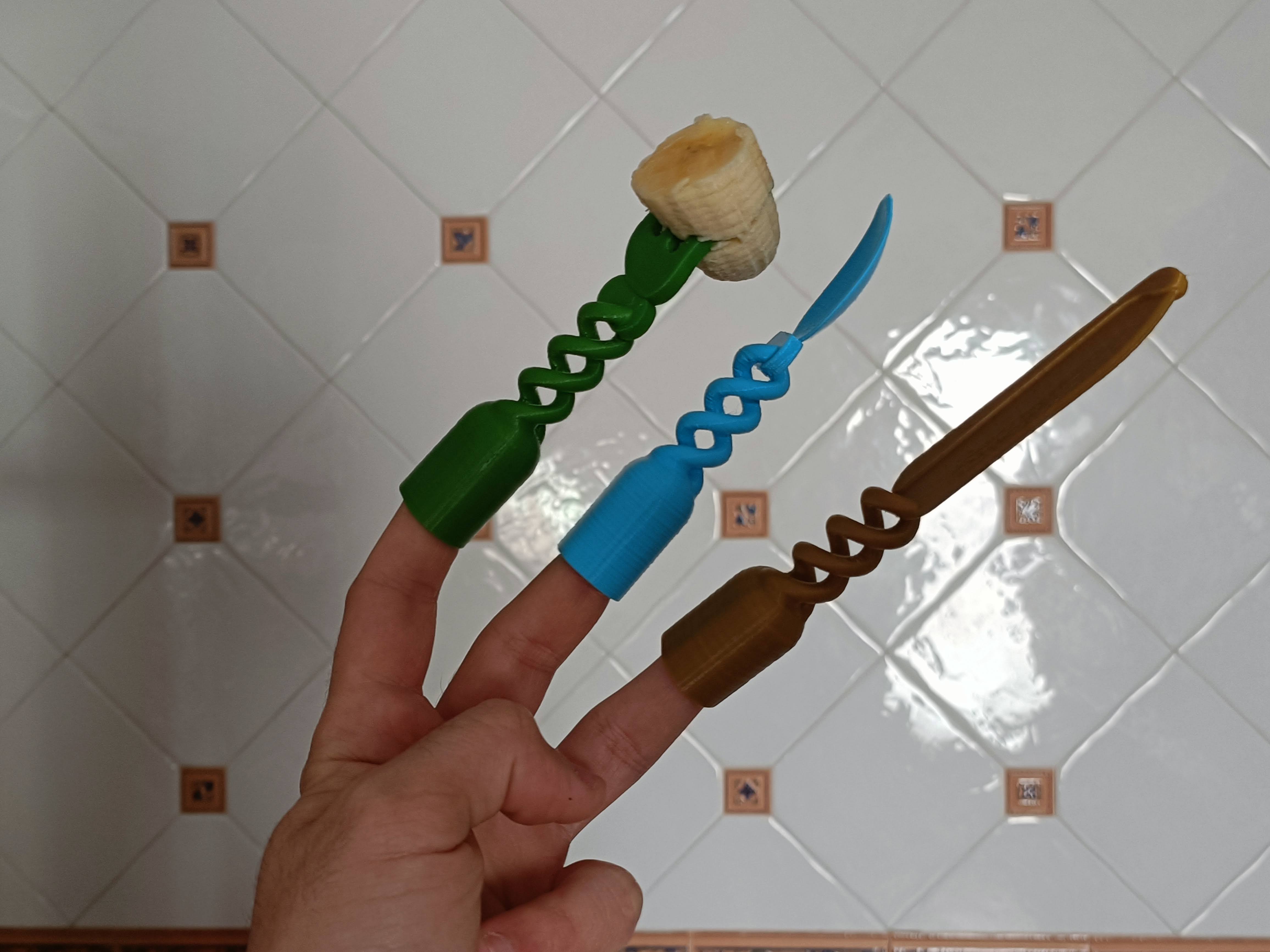 Bộ Muỗng Nĩa Họa Tiết Xoắn Ốc Ngón Tay