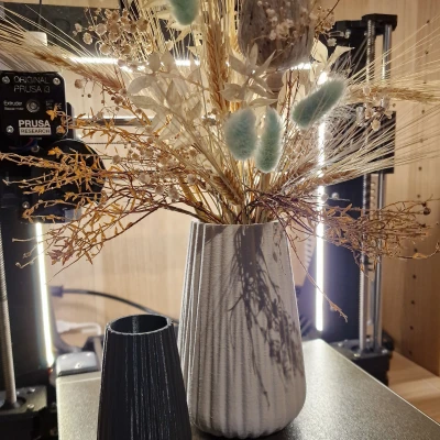 Bình Hoa Văn Khối Hiện Đại