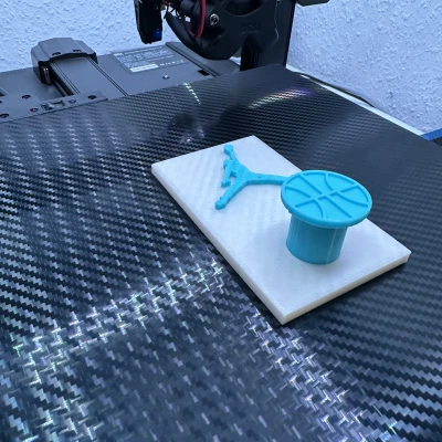 Giá Treo Nón Lưỡi Trai / Móc Treo Nón