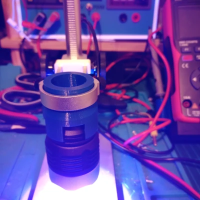 "Tạm vị UV Lamp"