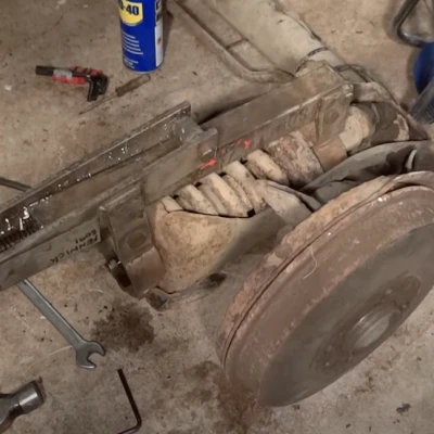 Công cụ Nén Lò Xo Sau Peugeot 305 / Citroen C15