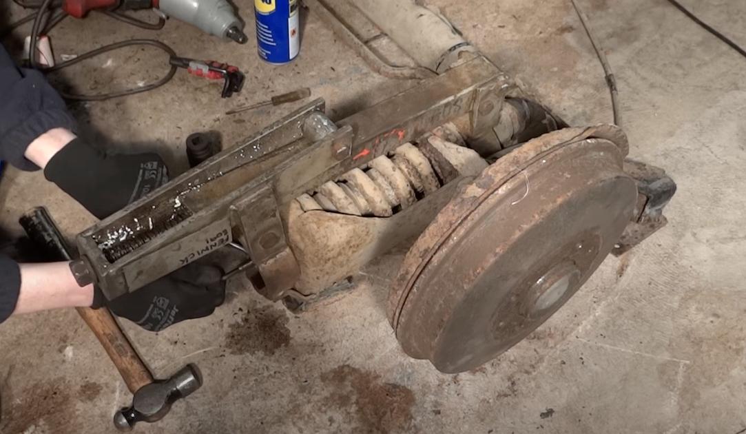 Công cụ Nén Lò Xo Sau Peugeot 305 / Citroen C15