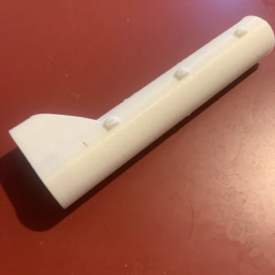 Cây chổi nước gắn vào đầu vòi nước cho rửa dưới gầm xe