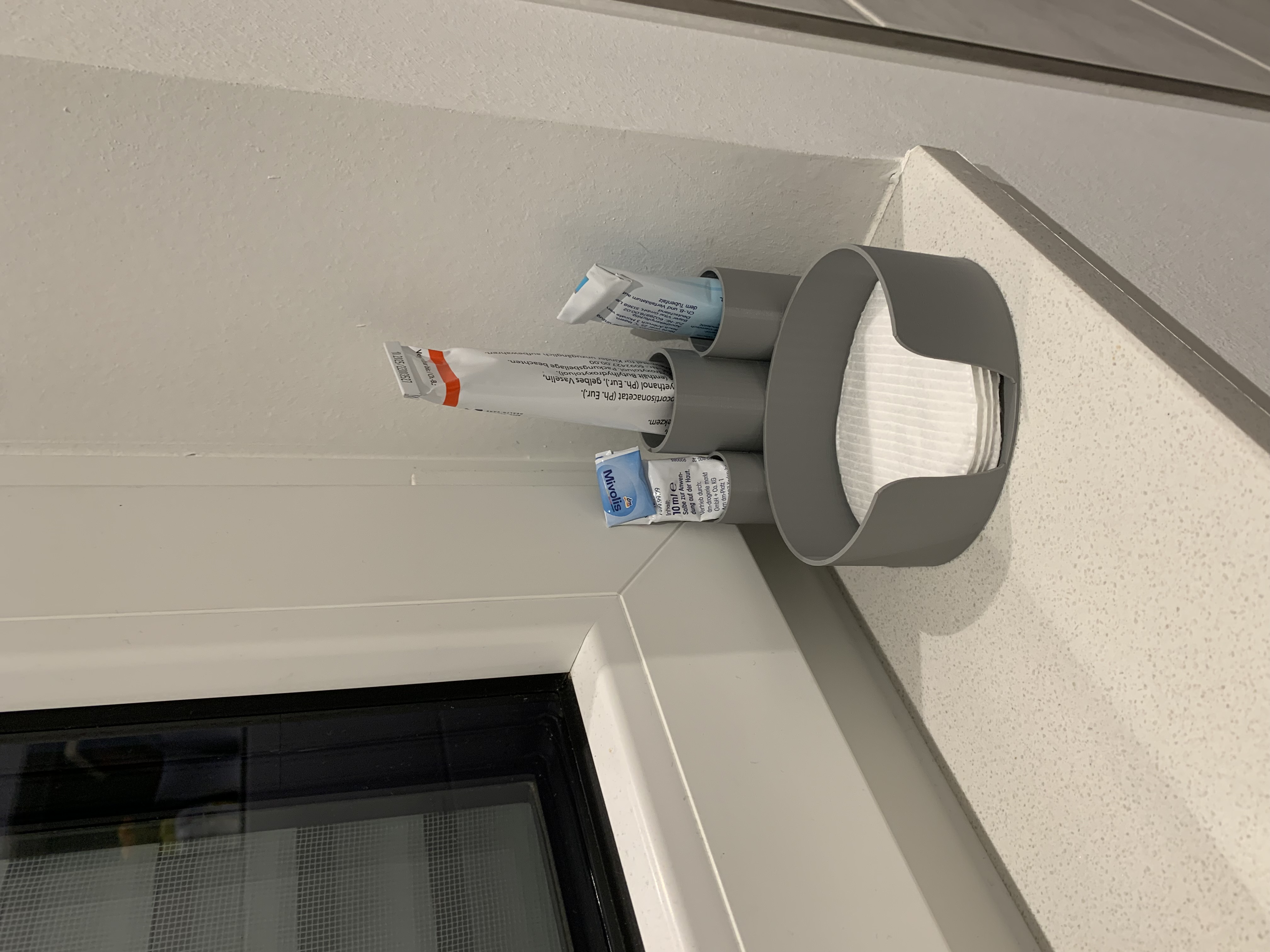 Tạm giữ miếng bông cotton và ống