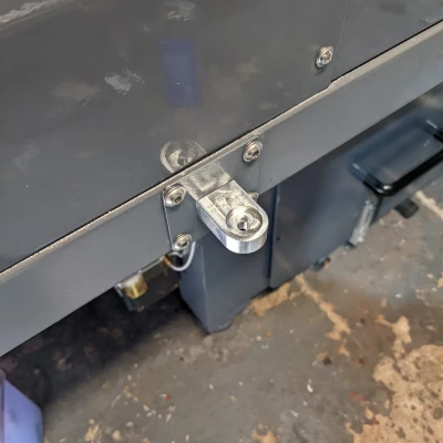 Giá Đỡ Súng Thổi Bụi Cho Máy Phay