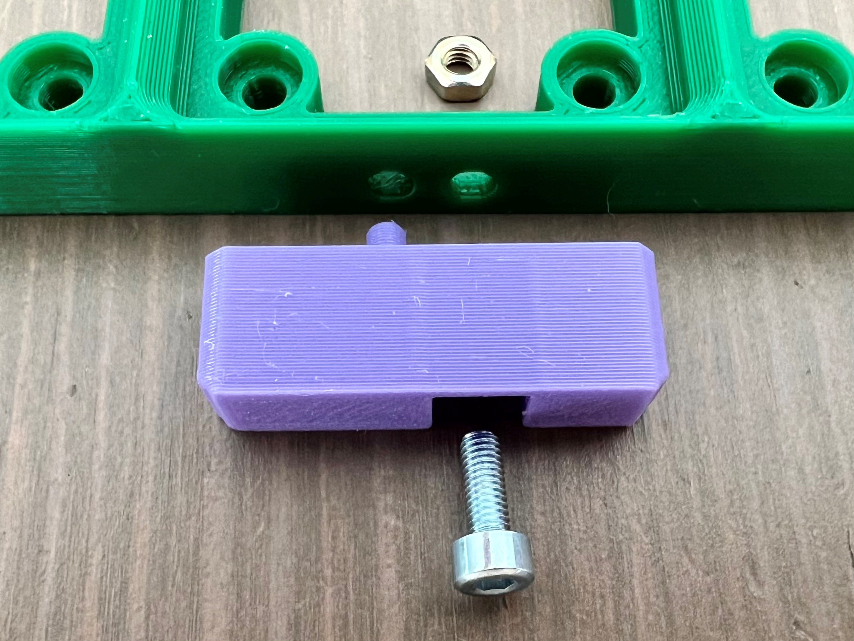 Gridfinity Baseplate Bắt Vít Được