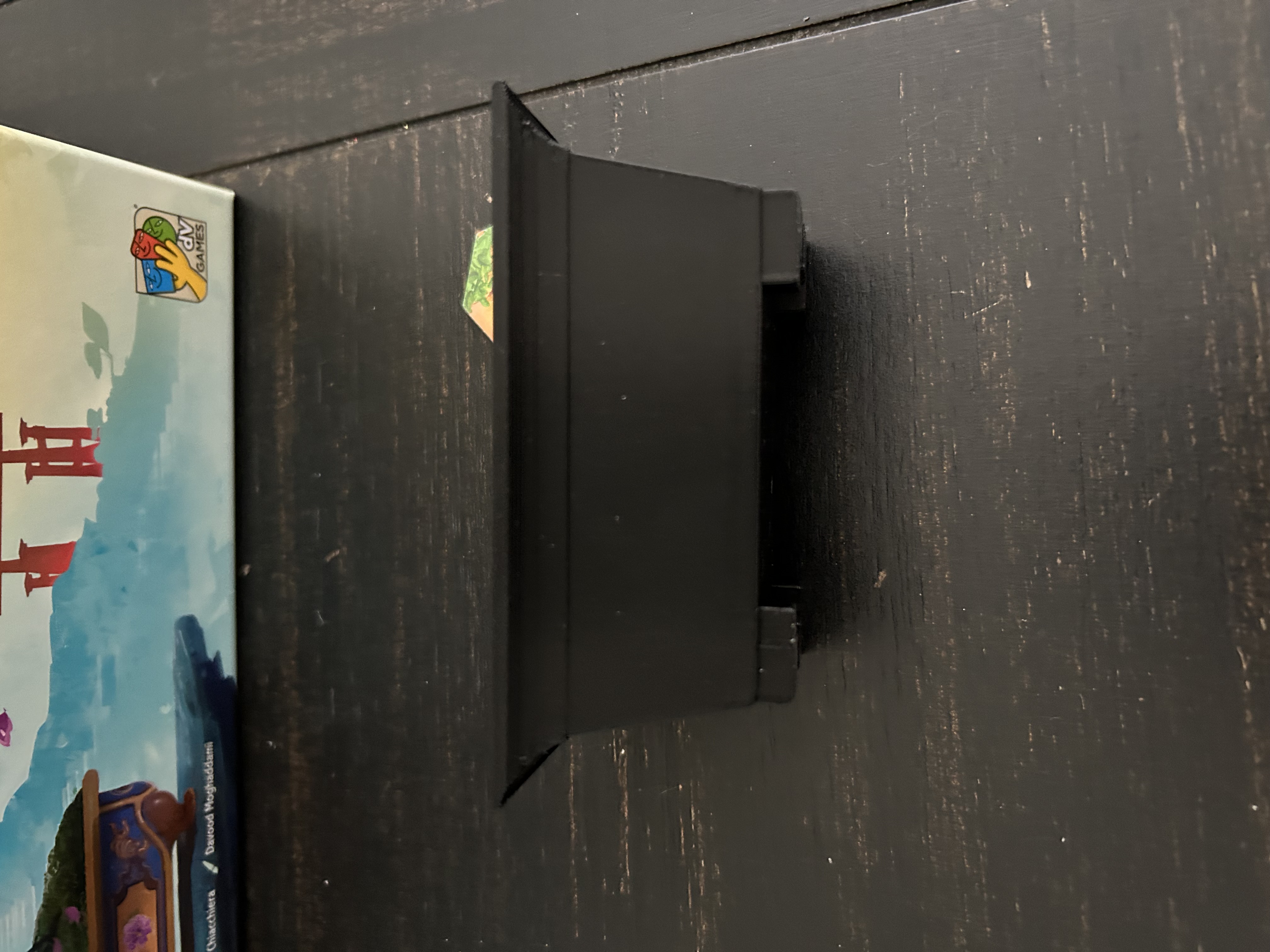 Kệ Đựng Token Bonsai