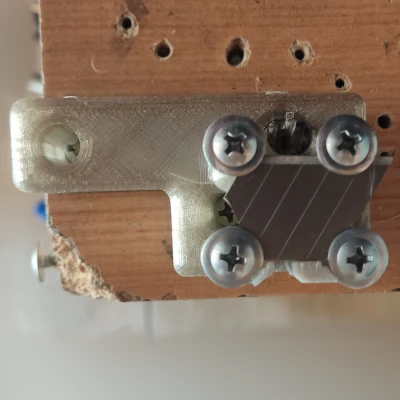 Máy cắt chai PET bằng lưỡi dao