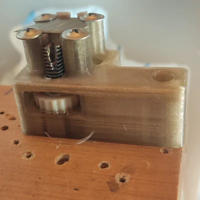 Máy cắt chai PET bằng lưỡi dao