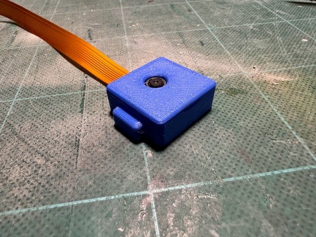 Vỏ Raspberry Pi Zero 2W và chân đế camera xoay