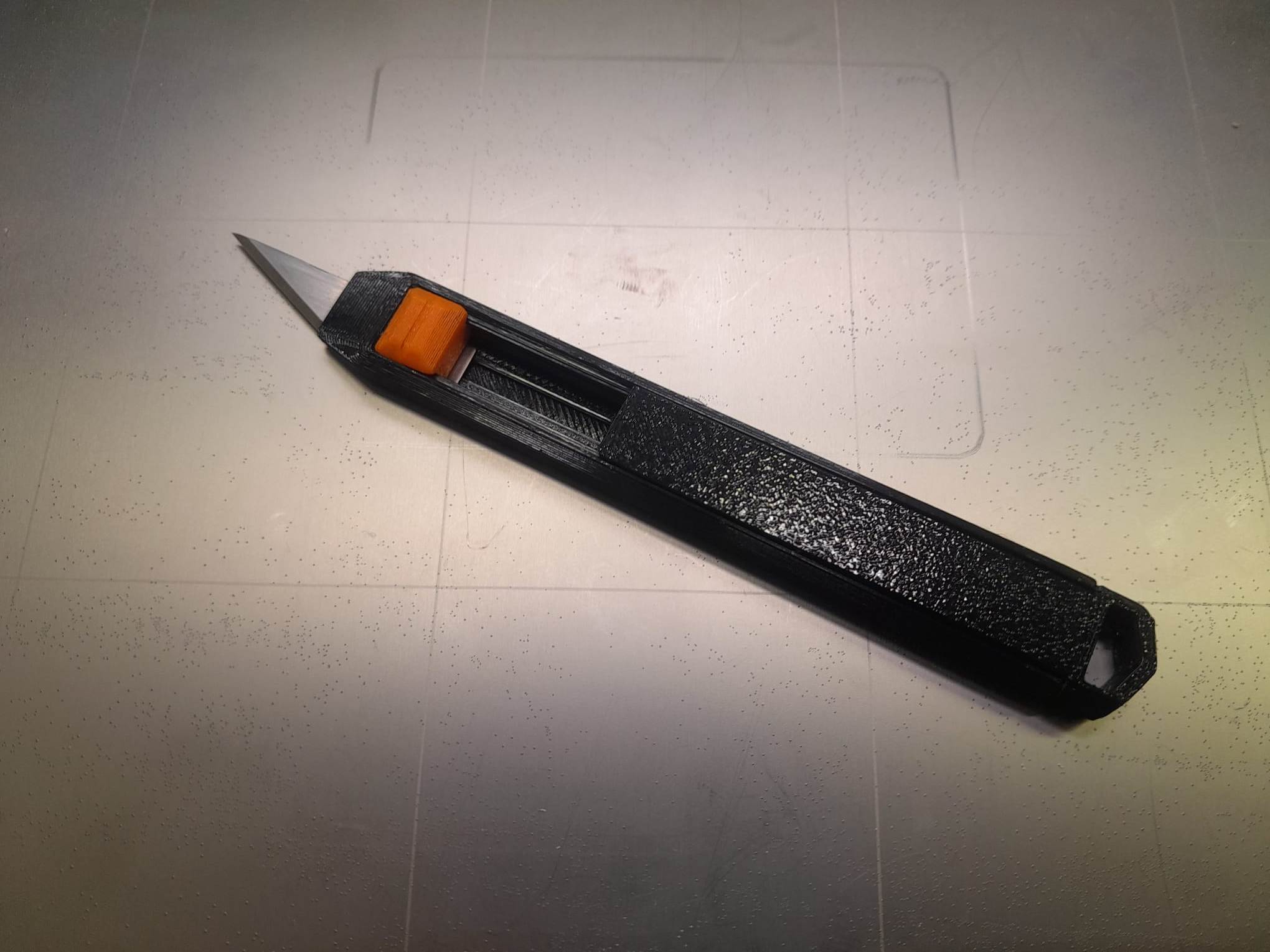 Dao rọc giấy Xacto có lưỡi ẩn