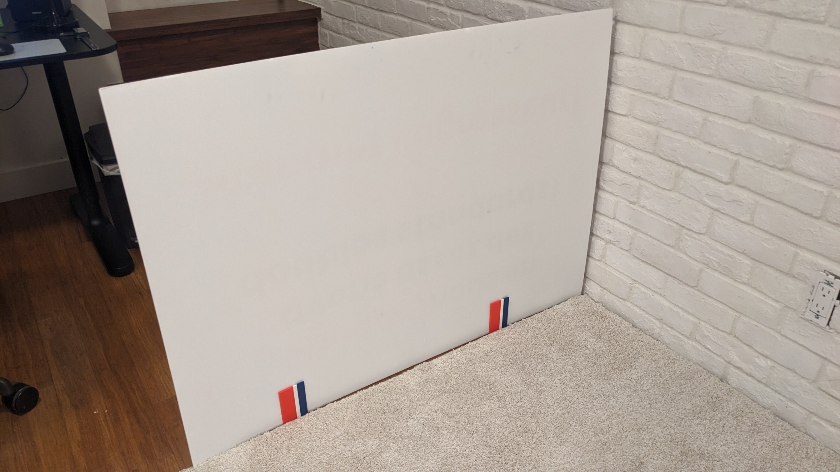 Giá đỡ Tấm Nhựa Sóng