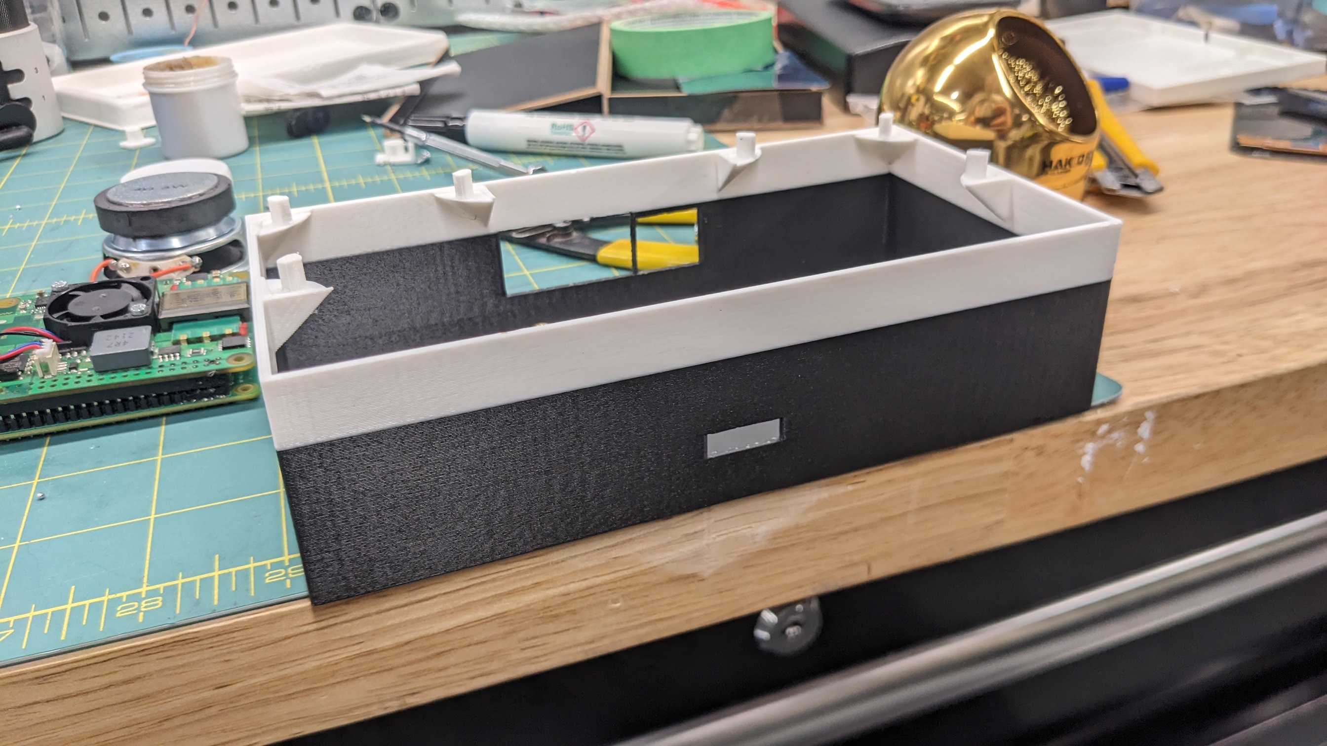 Vỏ case cho Raspberry Pi kèm loa