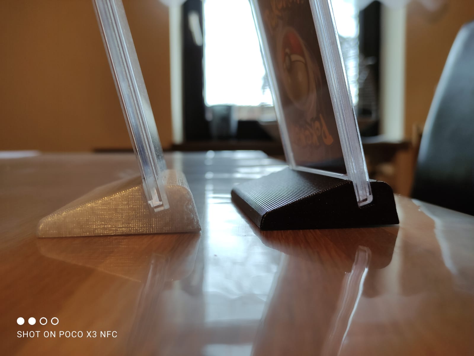 Kệ Đựng Card Pokemon / Kartenständer