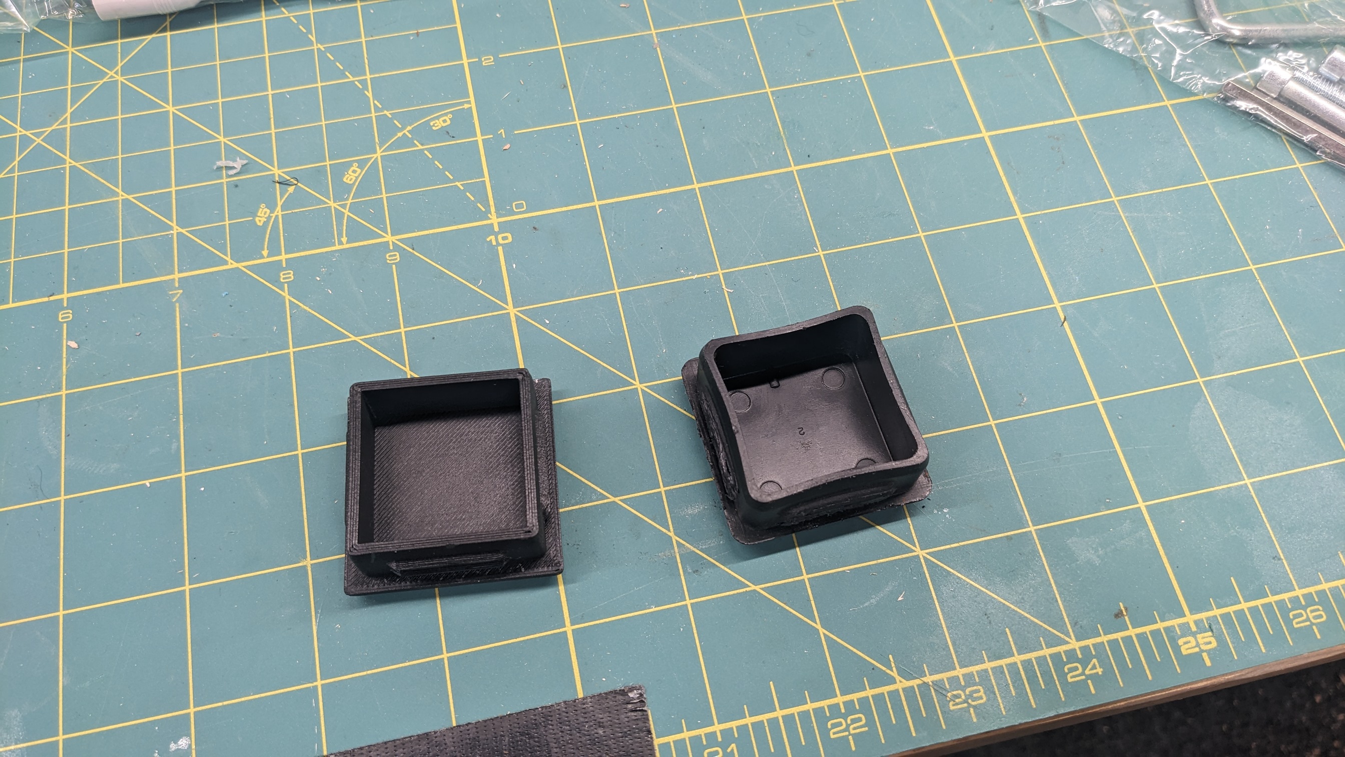 Nút bịt thay thế cho Tạ YORK 300 Slant Board