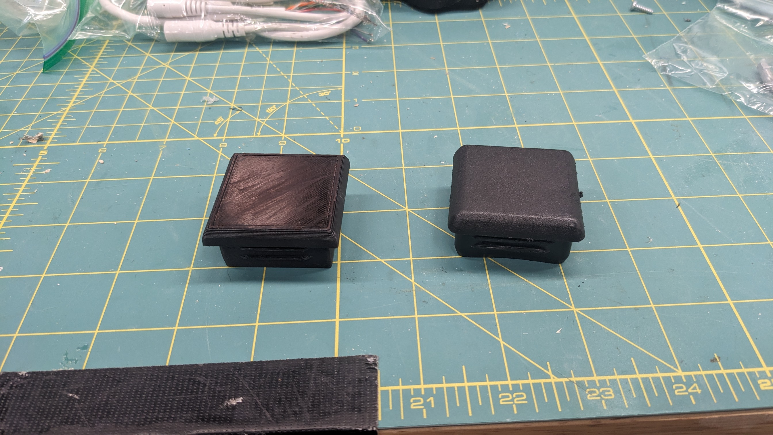 Nút bịt thay thế cho Tạ YORK 300 Slant Board