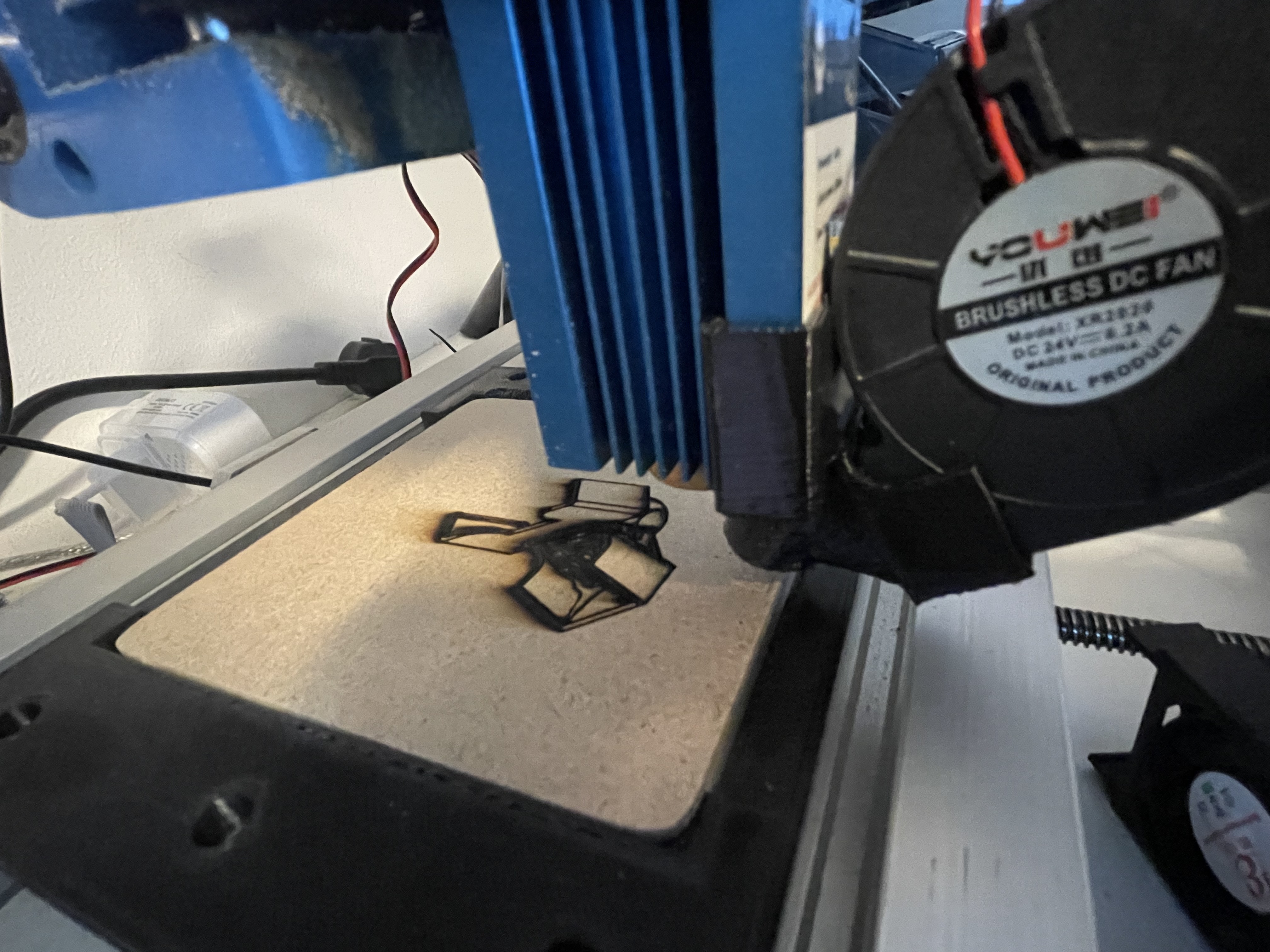 Giá đỡ quạt 5015 cho máy khắc laser