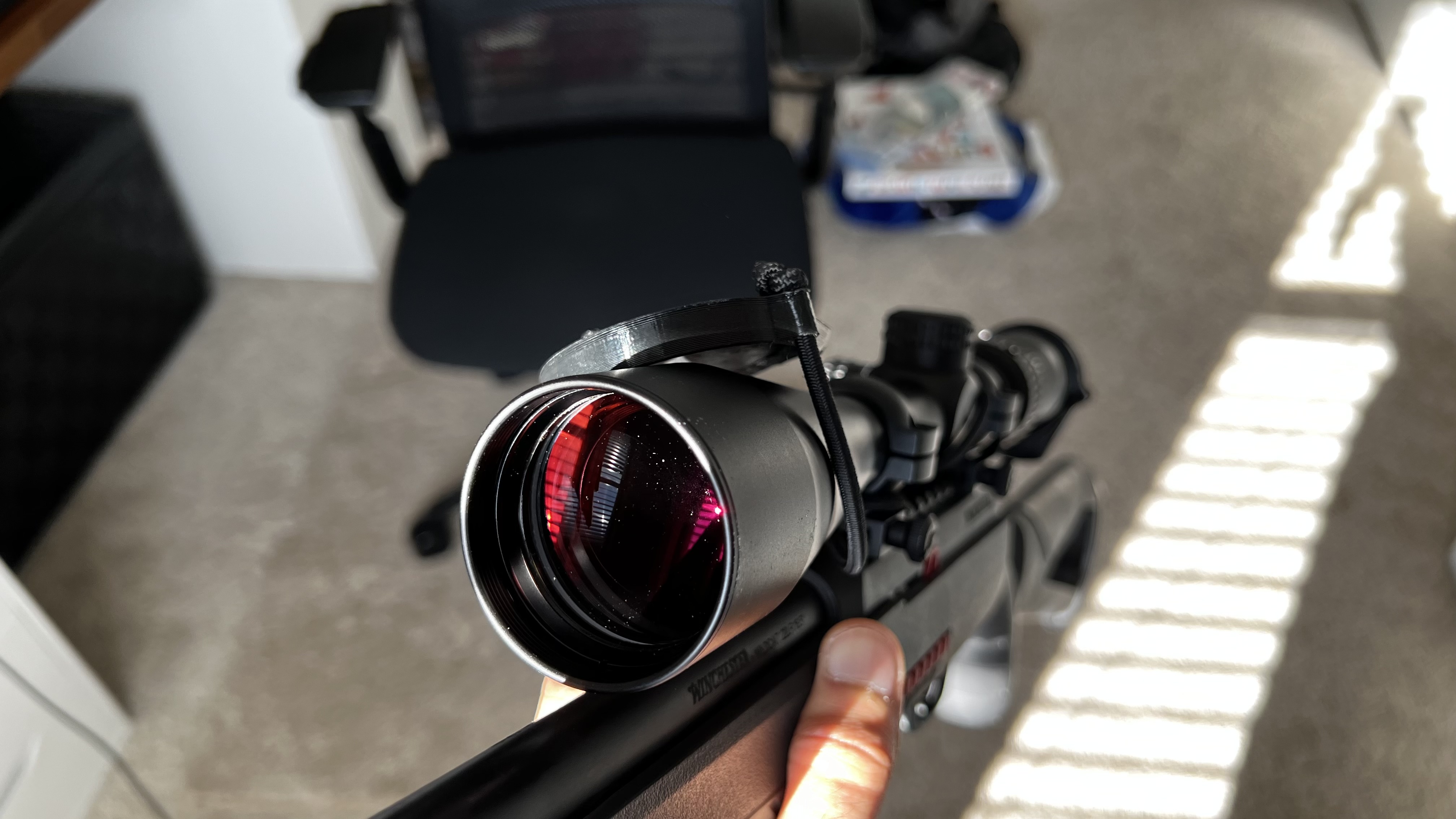 Nắp che ống kính Vortex Sonara dạng lật