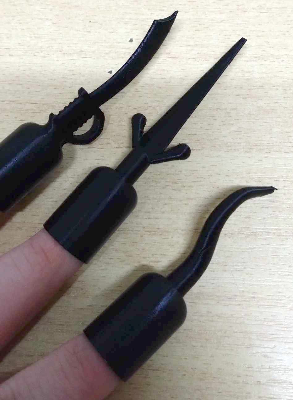 Đồ Chơi Cầm Tay Cóc Cầm và Kiếm Cướp Biển | không cần support