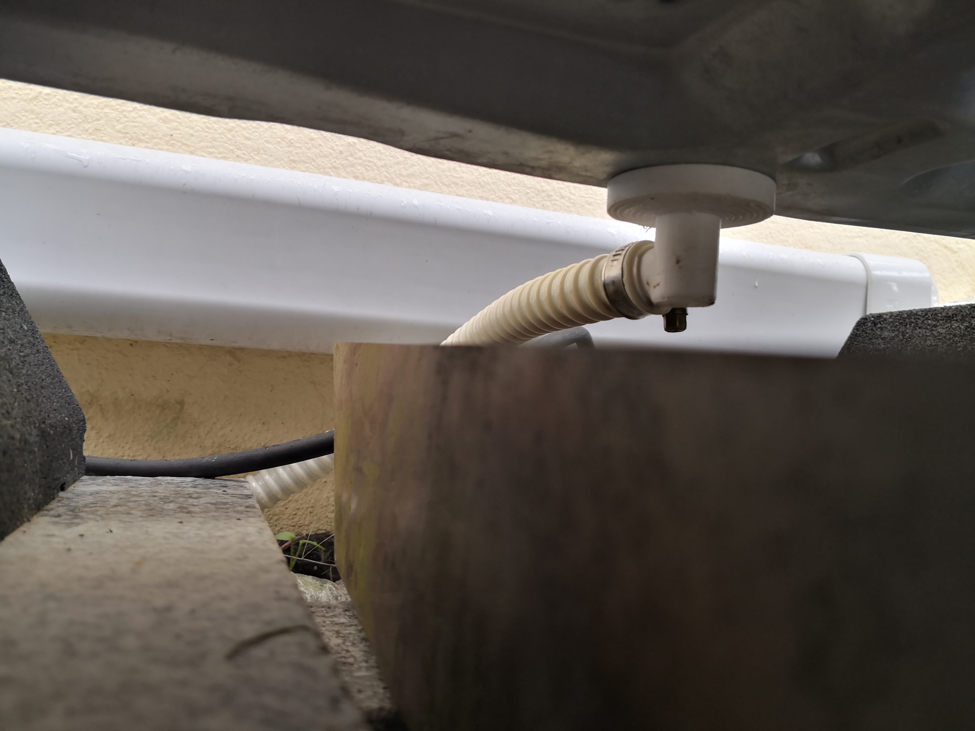 Bộ Chuyển Đổi Ống Thoát Nước Máy Lạnh Split / Klimaanlage Ablaufadapter Außengerät