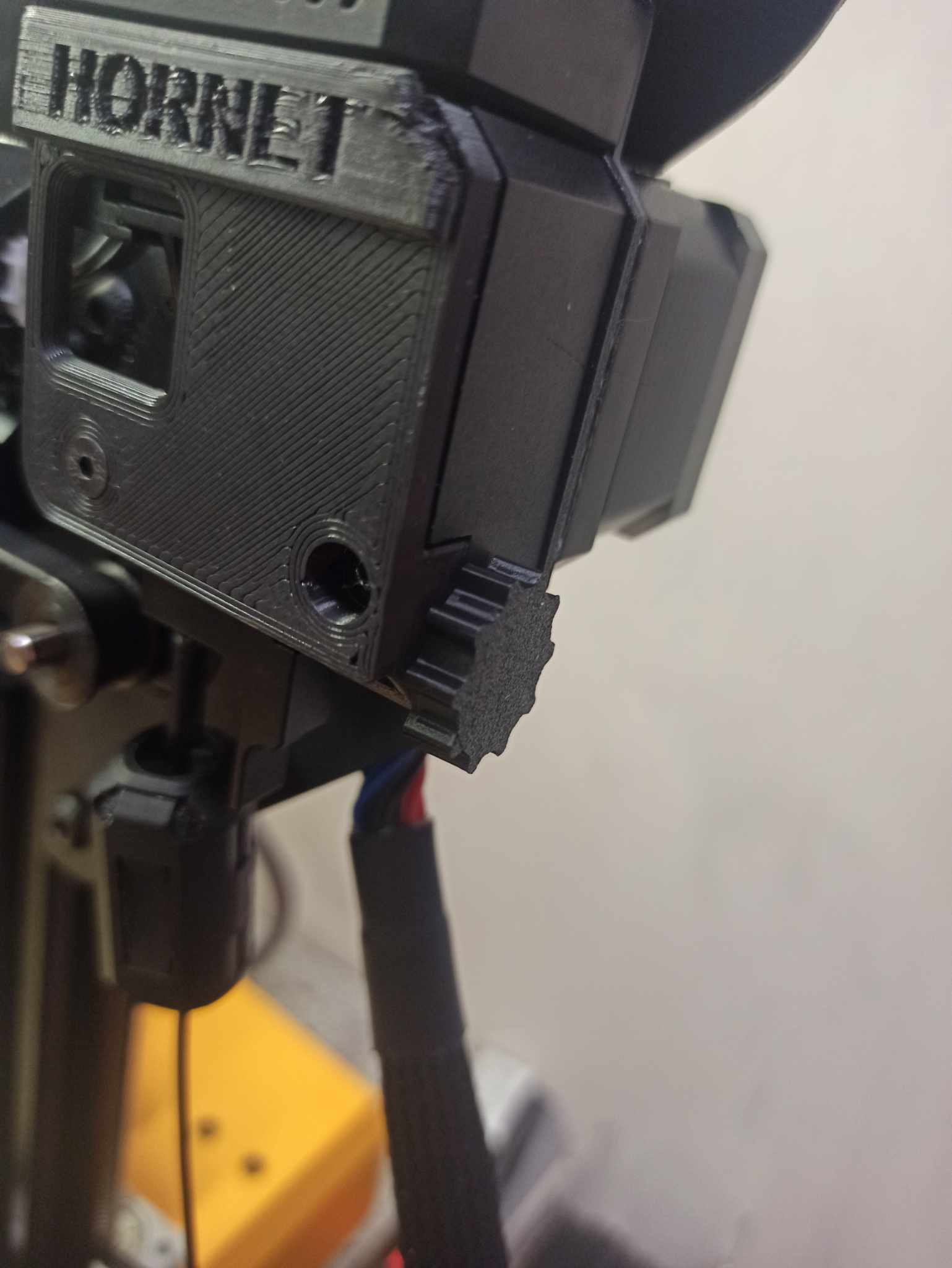 Núm vặn bộ đùn Artillery Hornet (bộ căng lò xo)