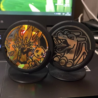 Kệ trưng bày tiền xu PKMN (5cm)