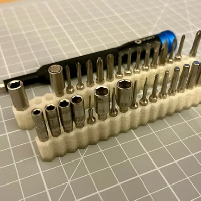 Hộp Đựng Mũi Vít 4mm