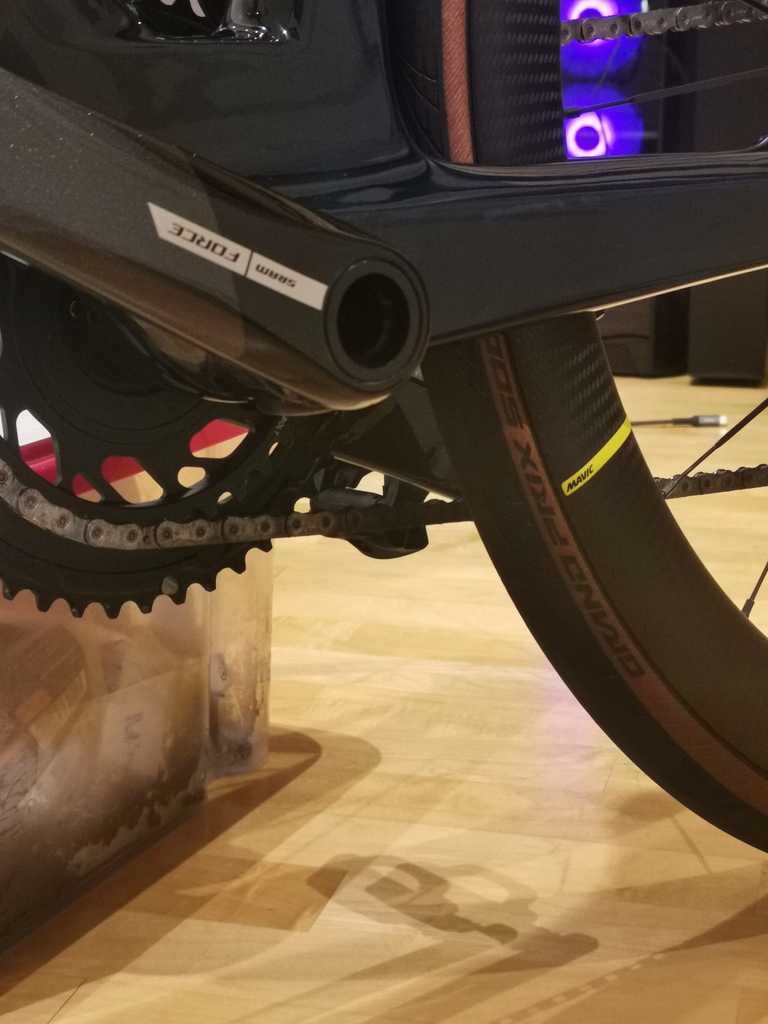 Giá Đỡ Apple Airtag Cho Xe Đạp Cube Agree C62 SLT