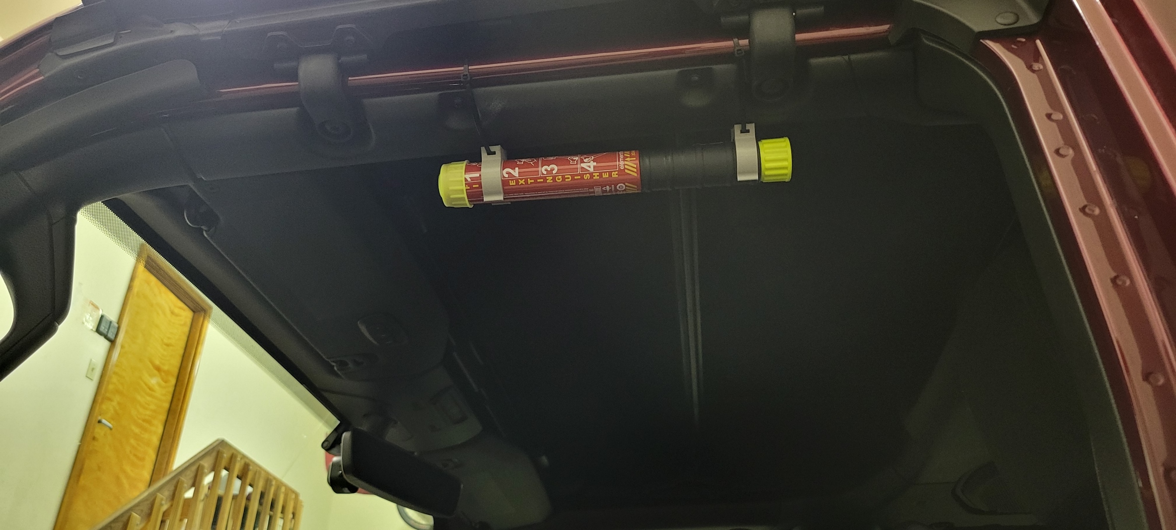 Pát gắn bình chữa cháy Element E50 cho Jeep JL đời 2019+ (ghế và trần/thanh cuộn)