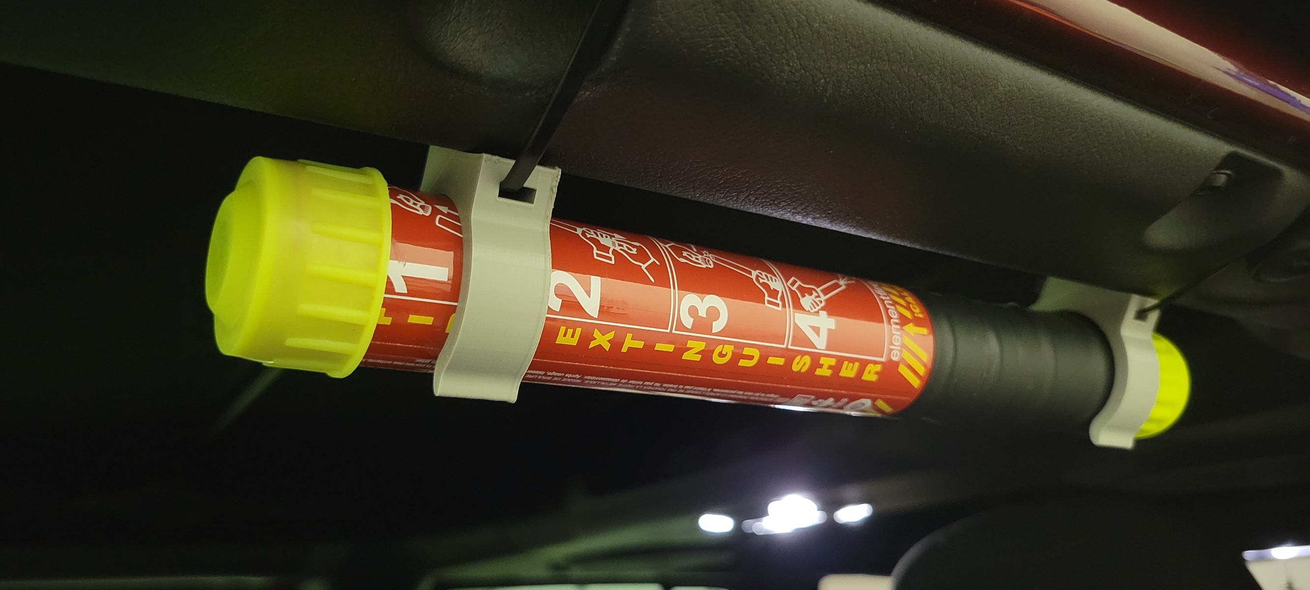 Pát gắn bình chữa cháy Element E50 cho Jeep JL đời 2019+ (ghế và trần/thanh cuộn)