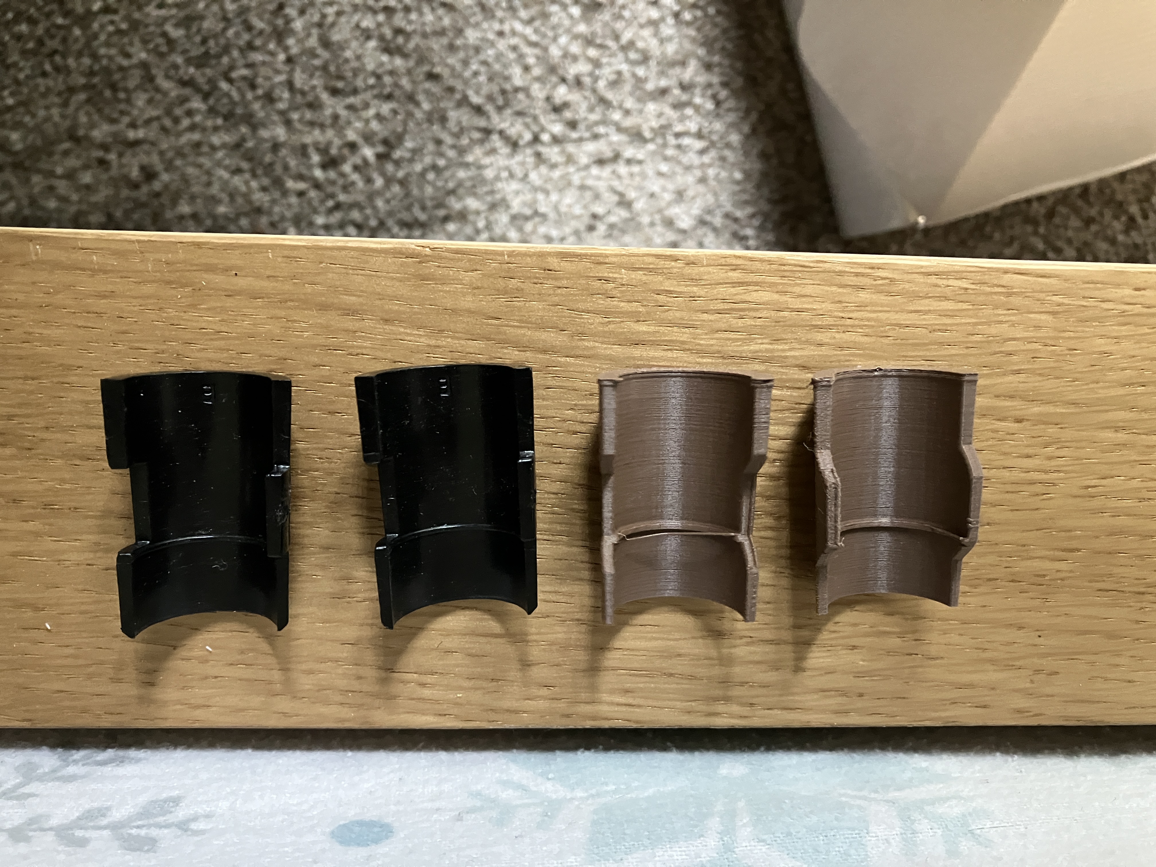 Kẹp Giữ Kệ Dây 3 Tầng