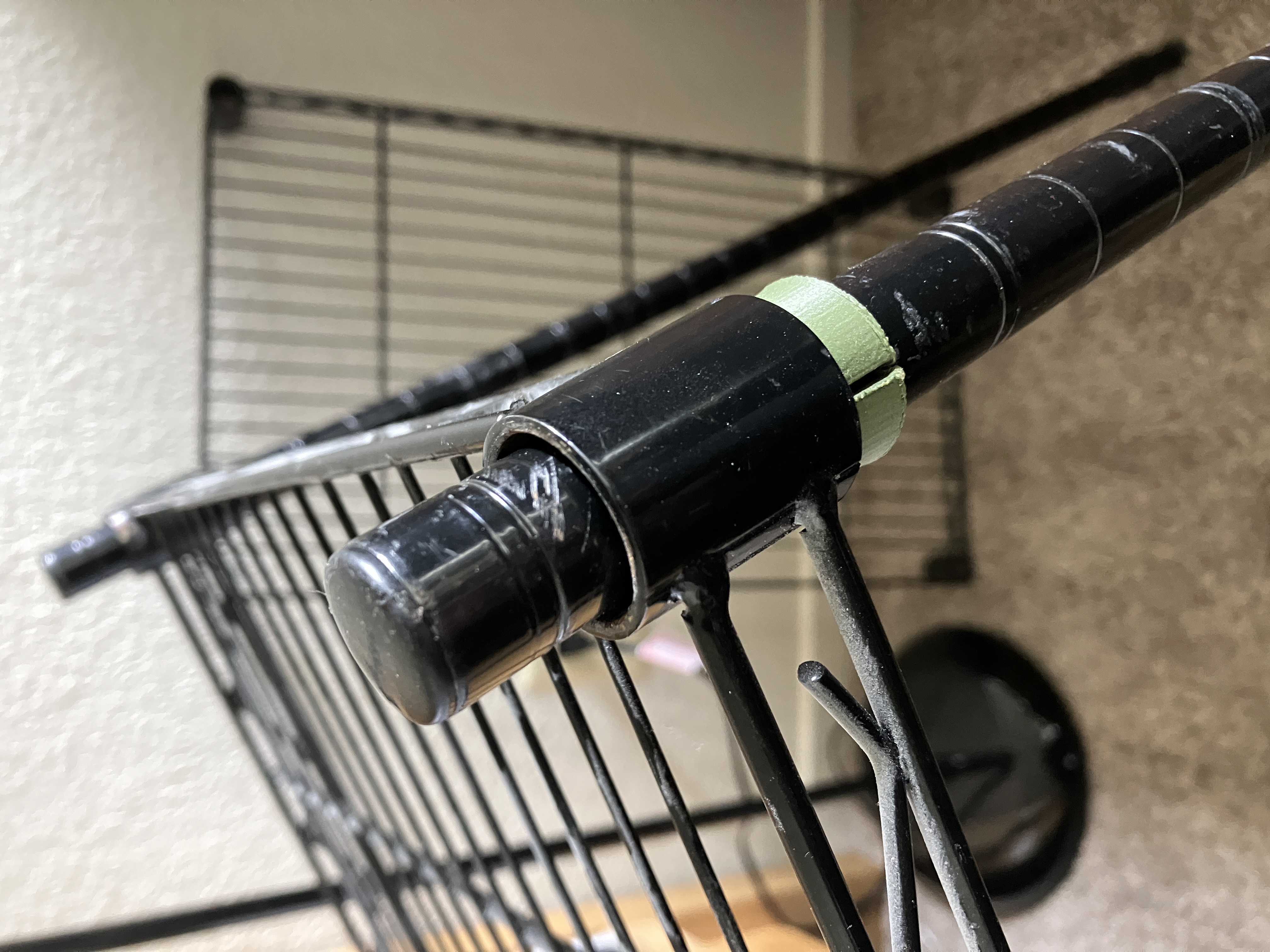 Kẹp Giữ Kệ Dây 3 Tầng