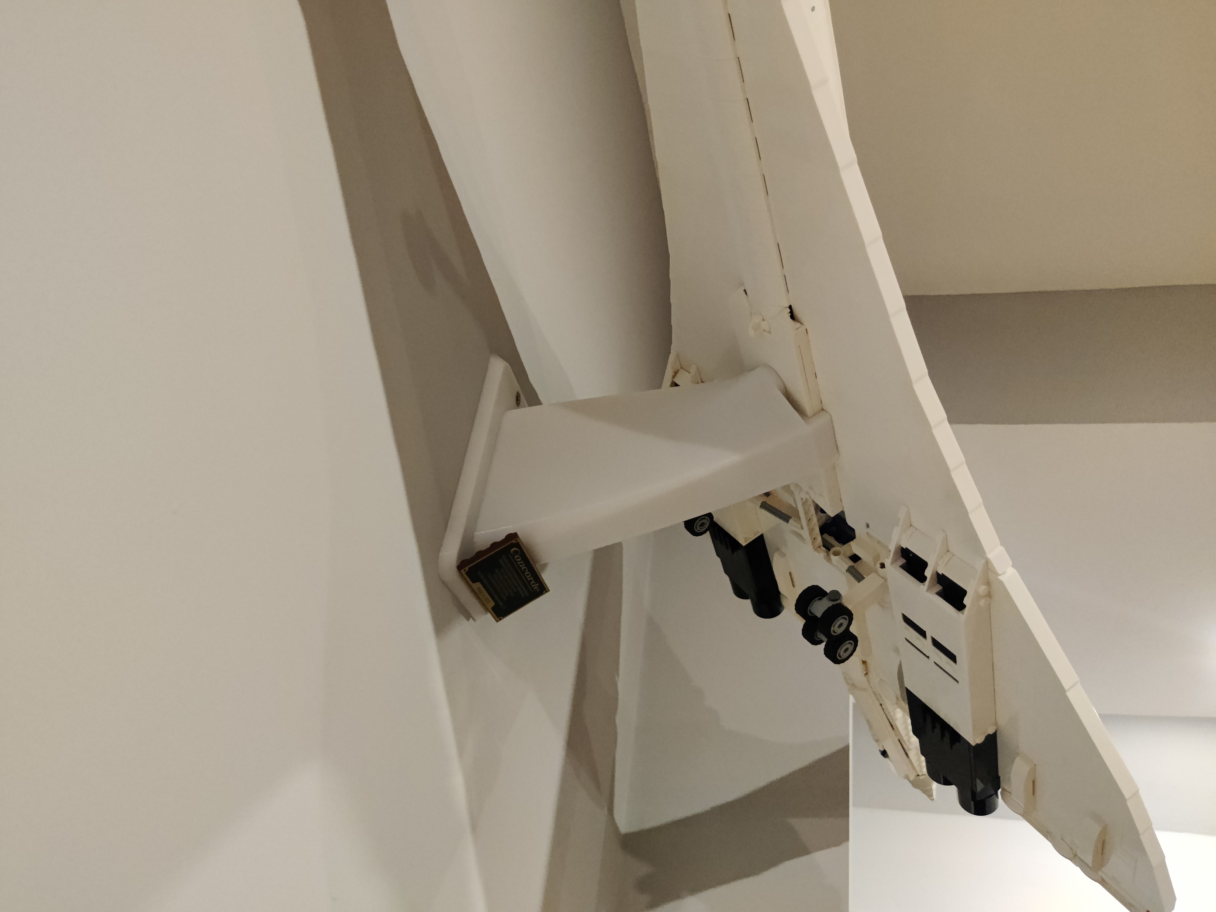 Giá Treo Tường Cho Mô Hình Lego Concorde