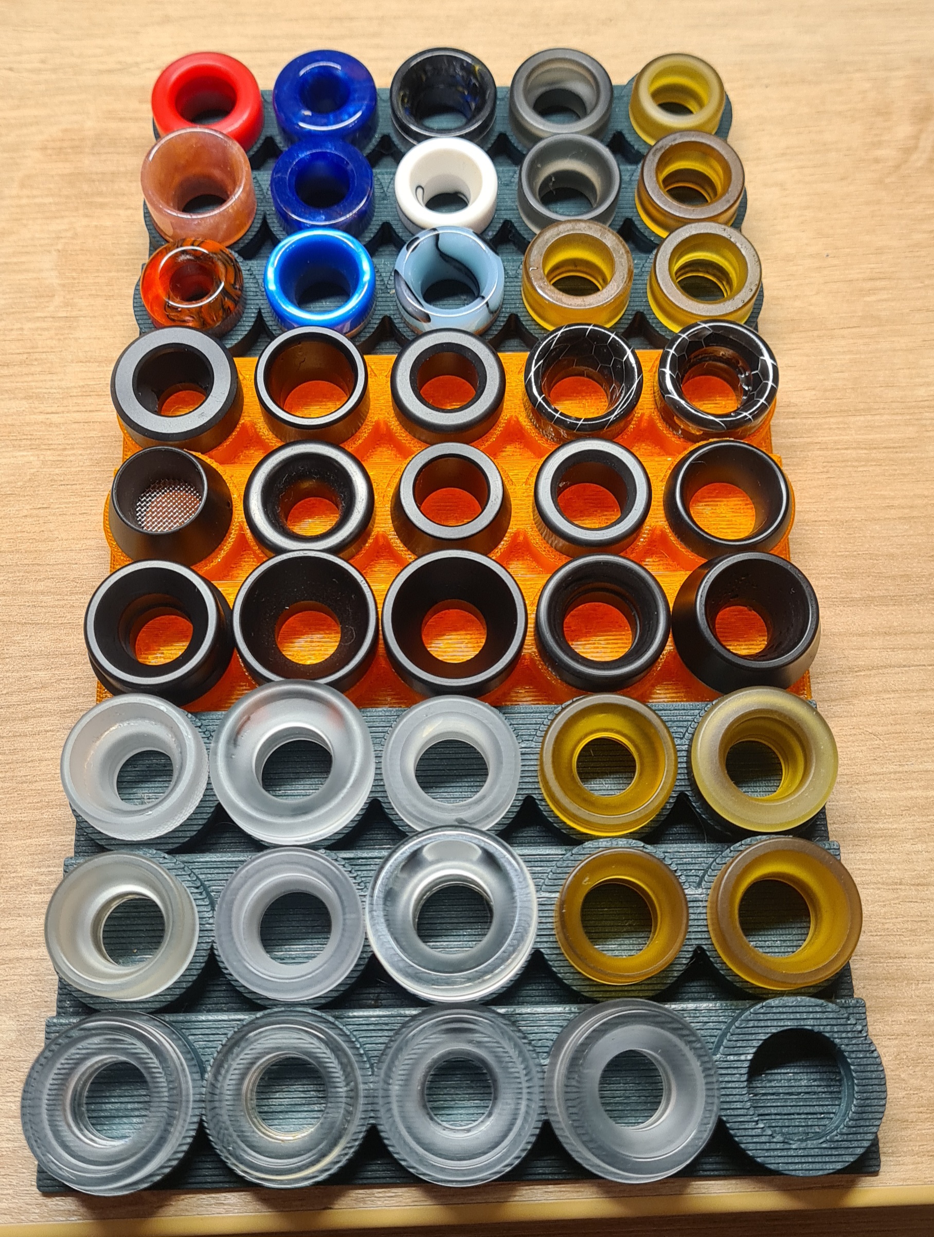 Kệ trưng bày Drip Tip