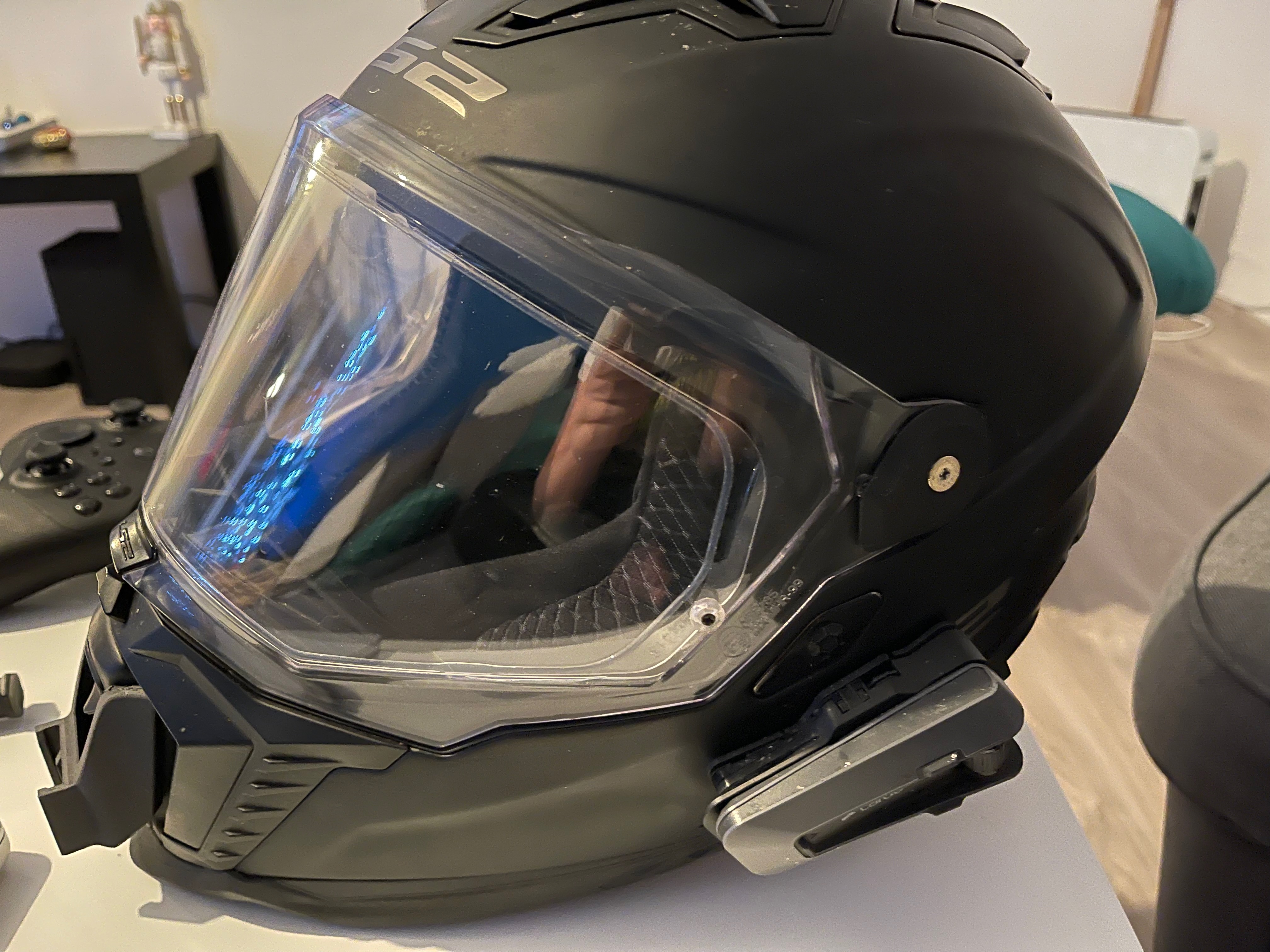 Giá Đỡ Kính Che Mặt LS2 Explorer Không Tấm Che