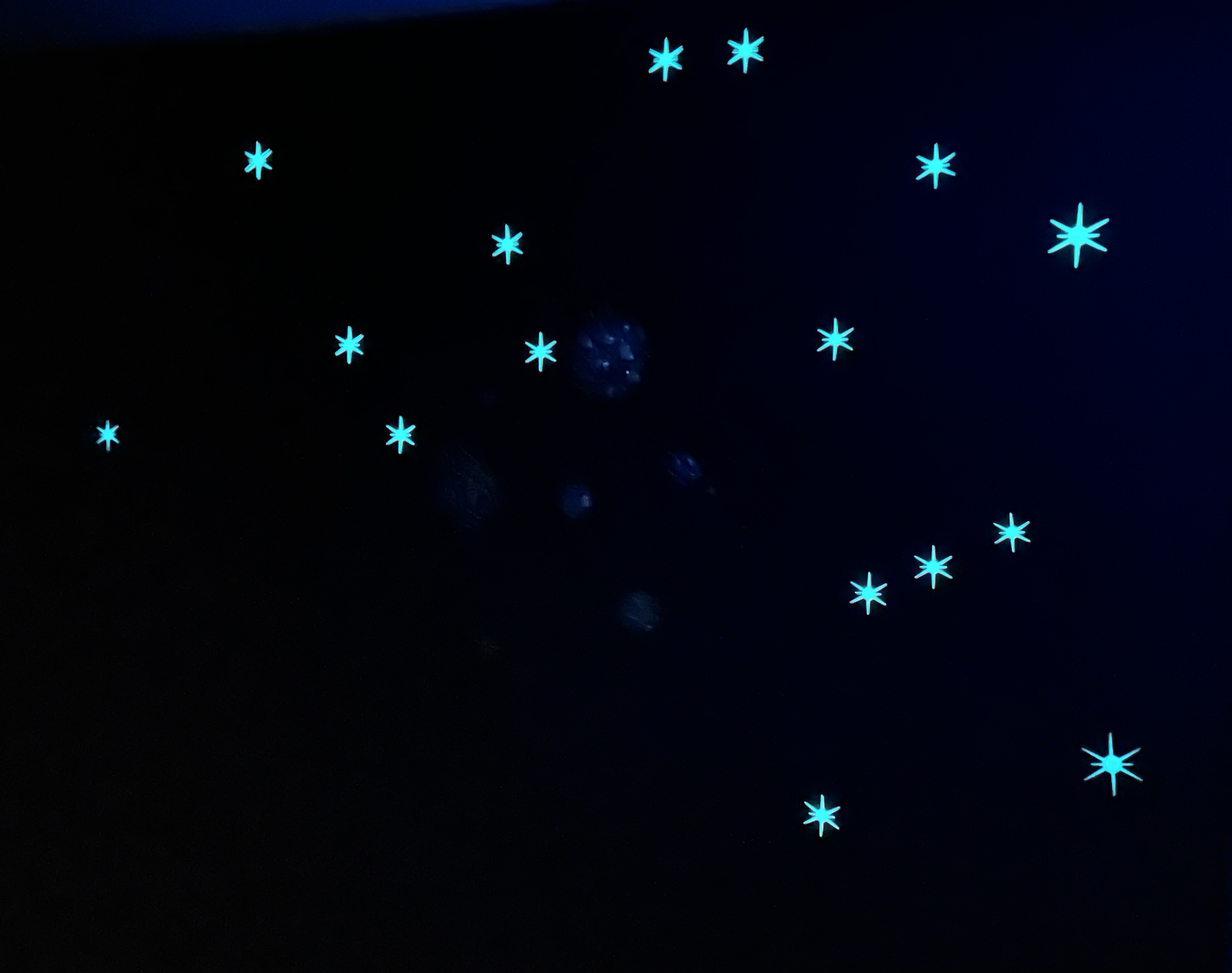 Ngôi Sao James Webb (Phát Sáng Trong Tối)