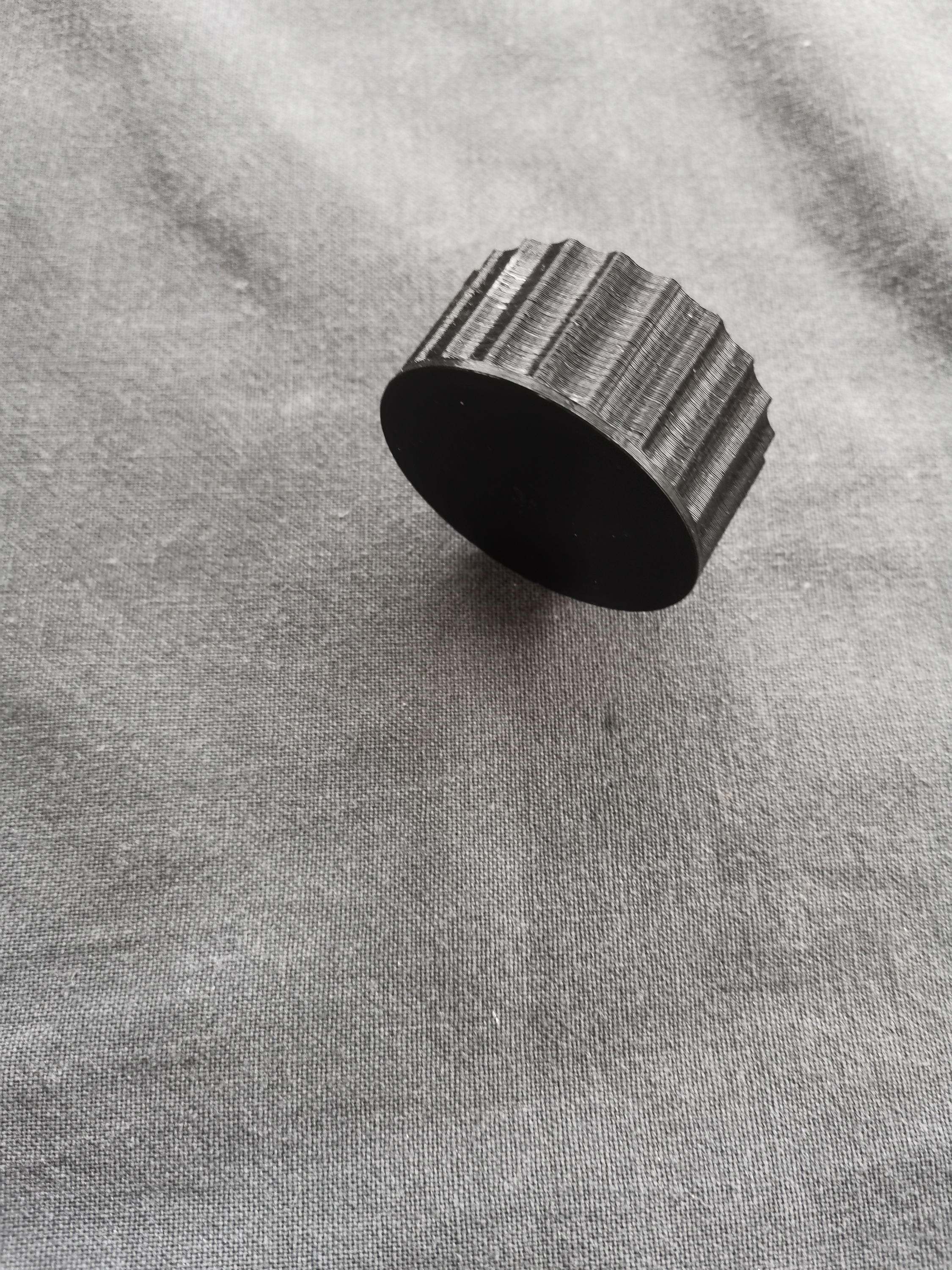 Chốt Khóa Cho Nhà Đựng Rác