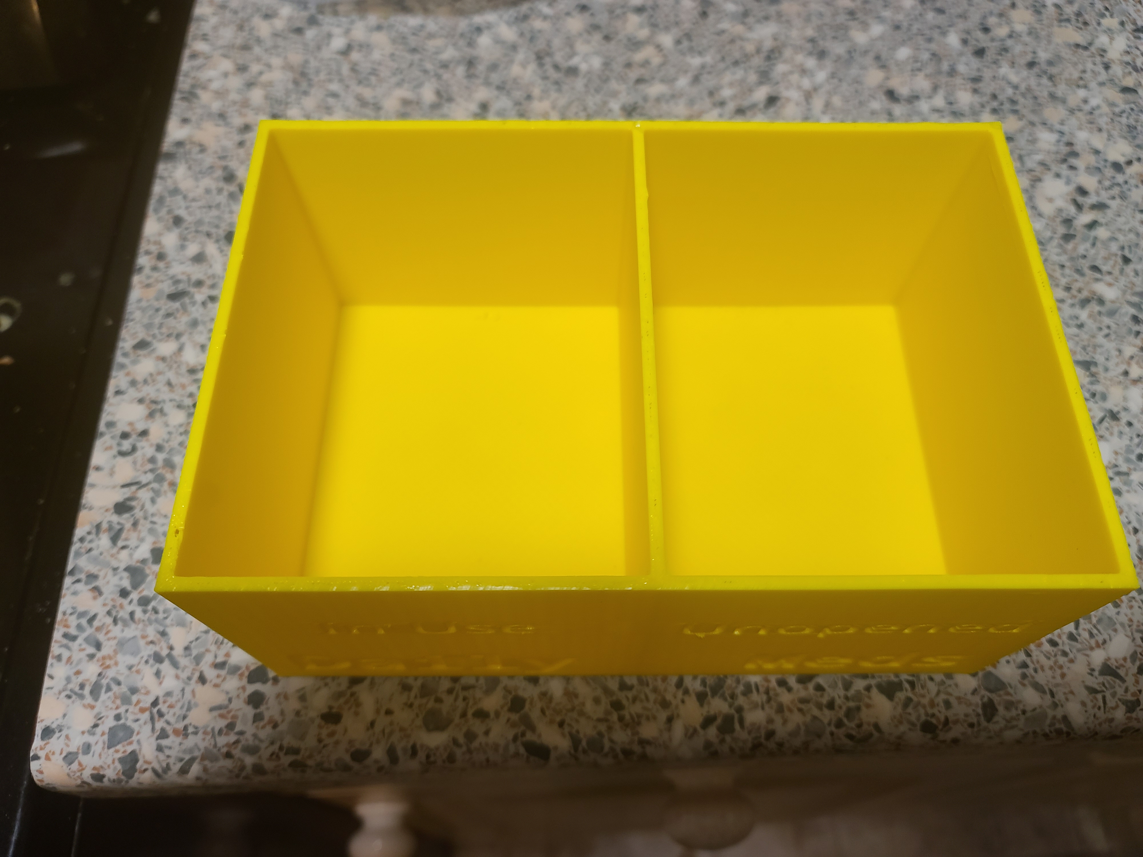 Hộp Đựng Thuốc Hàng Ngày